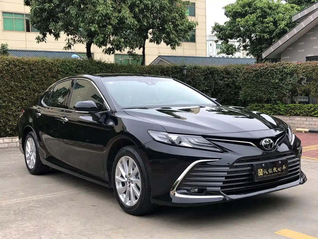 TOYOTA CAMRY 2023
