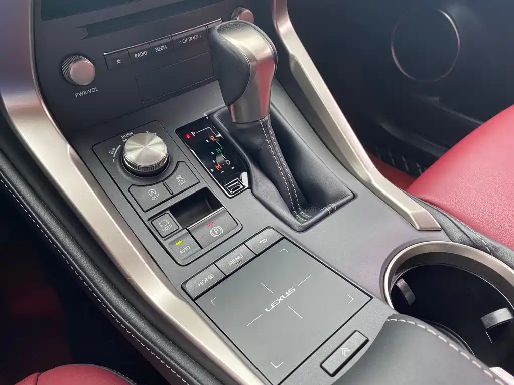 LEXUS NX 2019