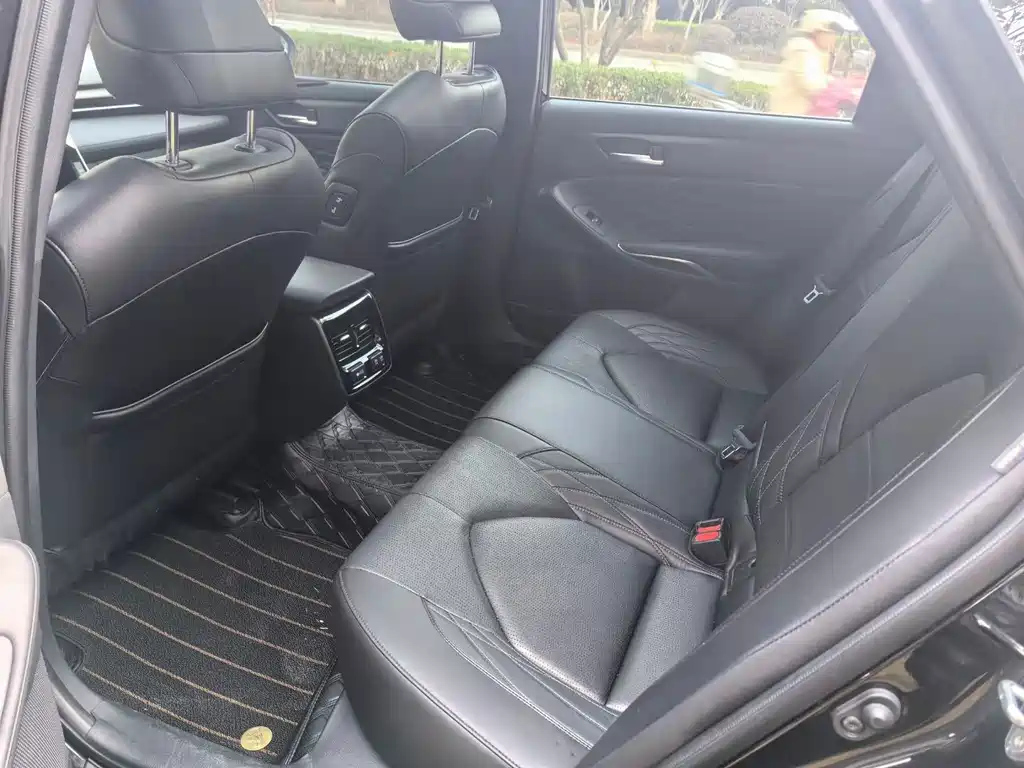 TOYOTA AVALON 2019