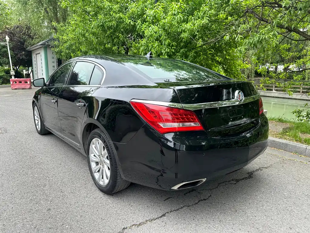BUICK LACROSSE 2016