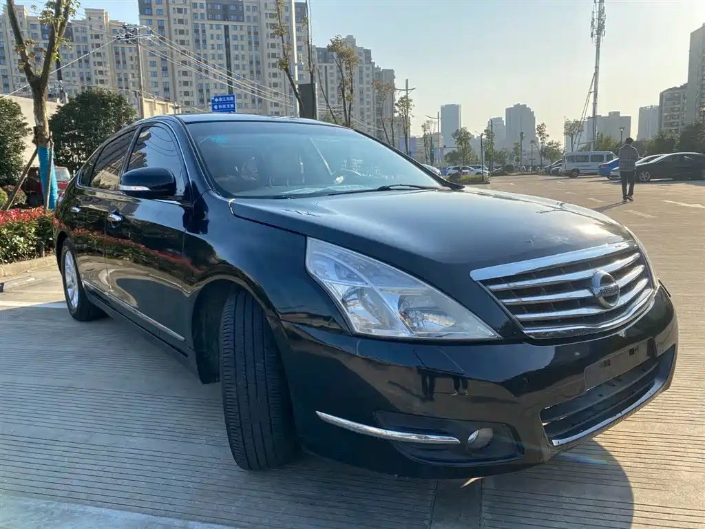 NISSAN TEANA 2009