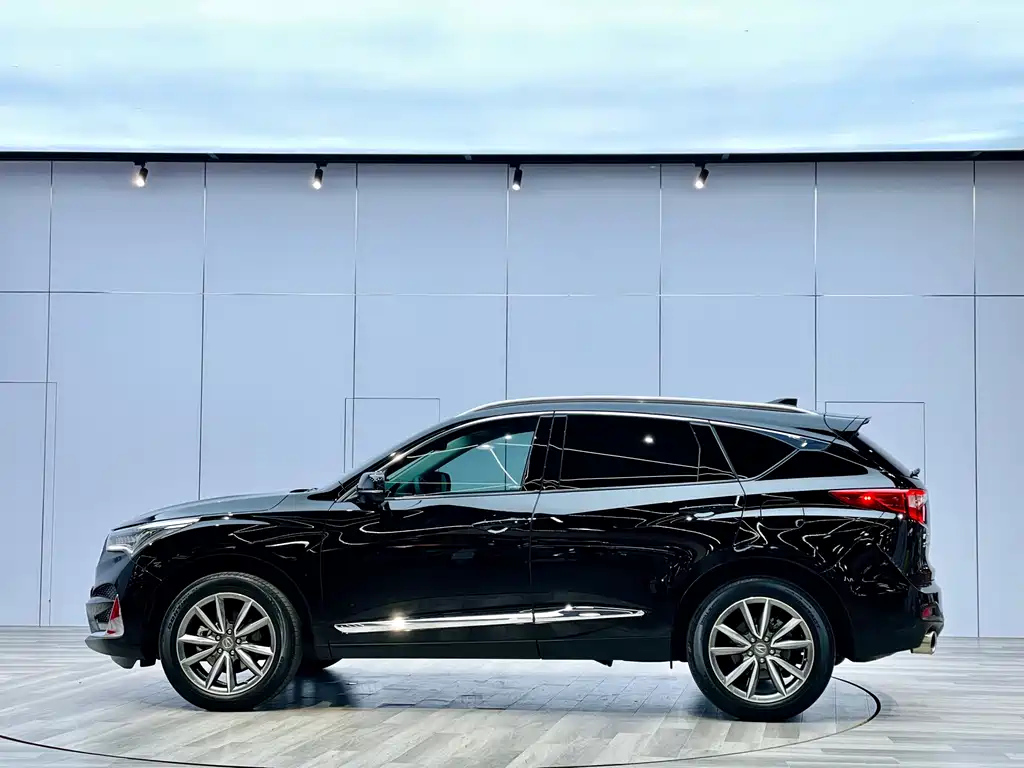 ACURA RDX 2020