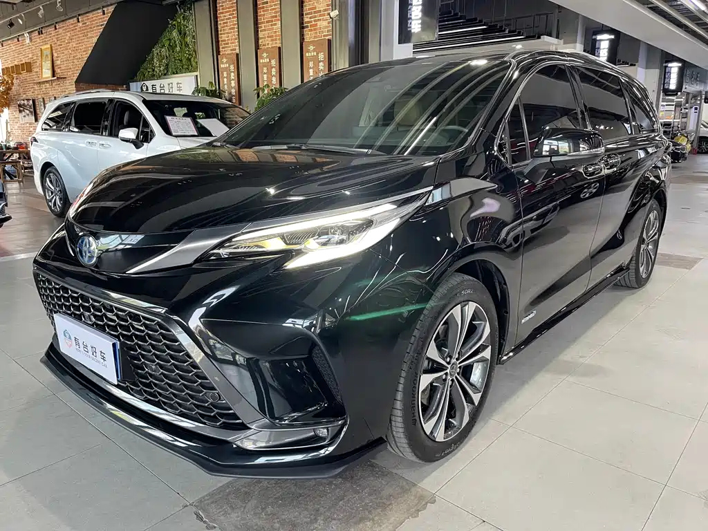 Аукционный лист TOYOTA GRANVIA 2023