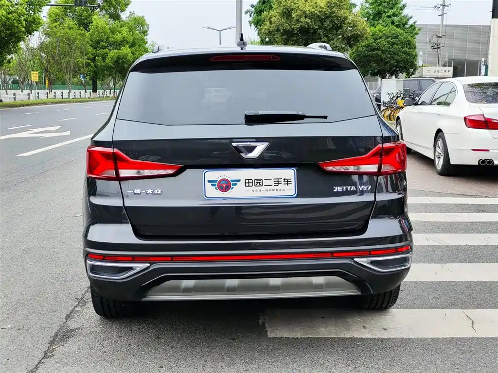 JETTA VS7 2022