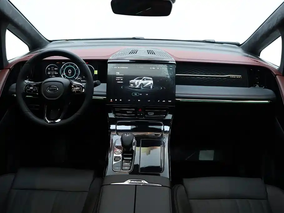 TRUMPCHI M8 2023