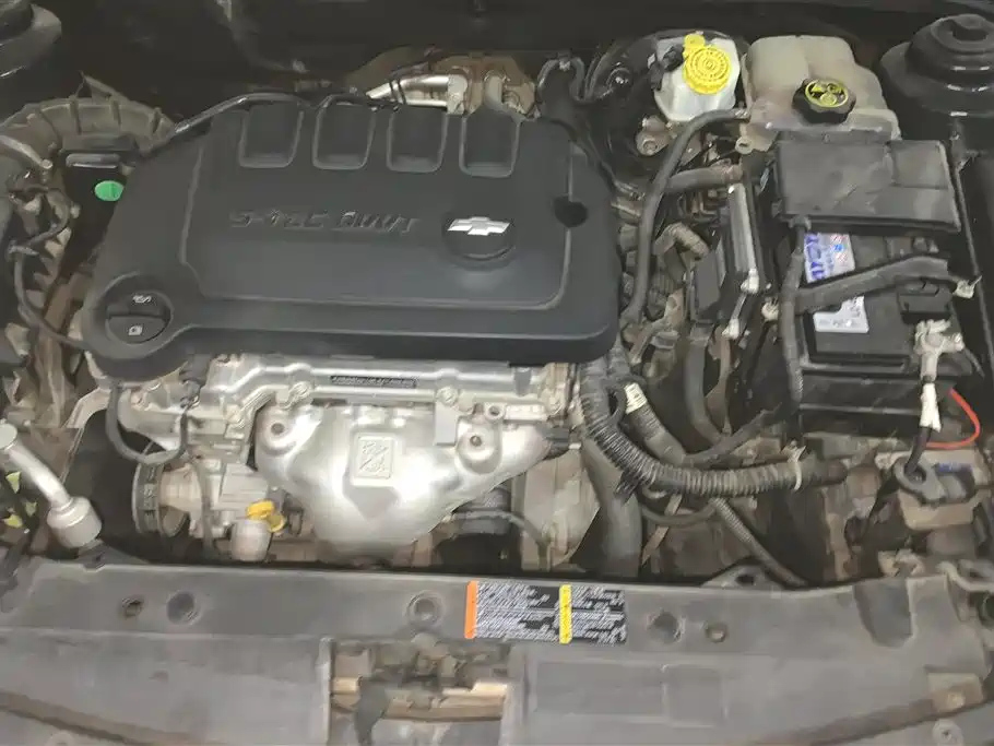 CHEVROLET CRUZE 2015