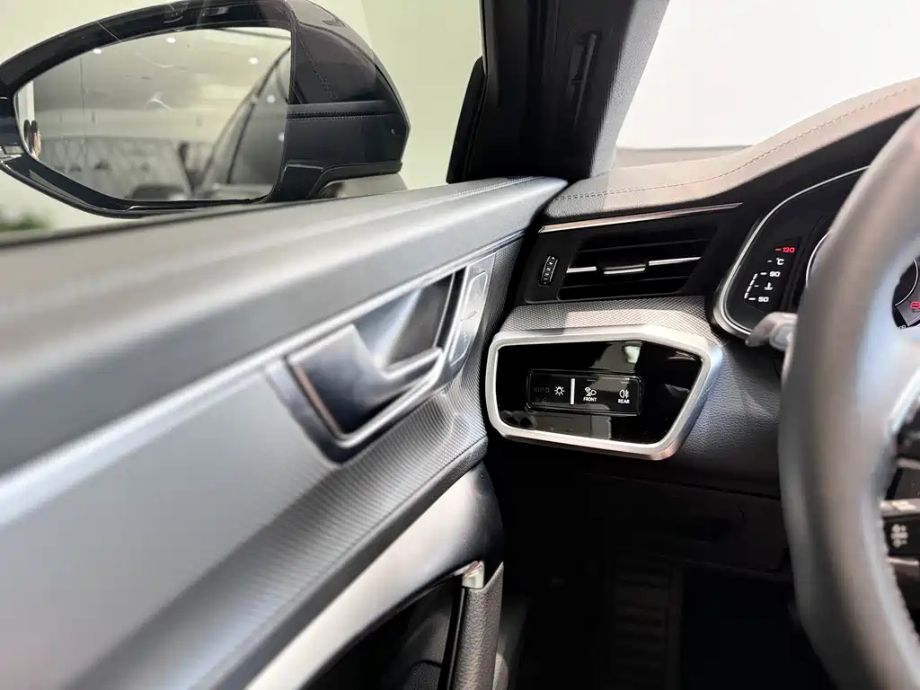 AUDI A6L 2024