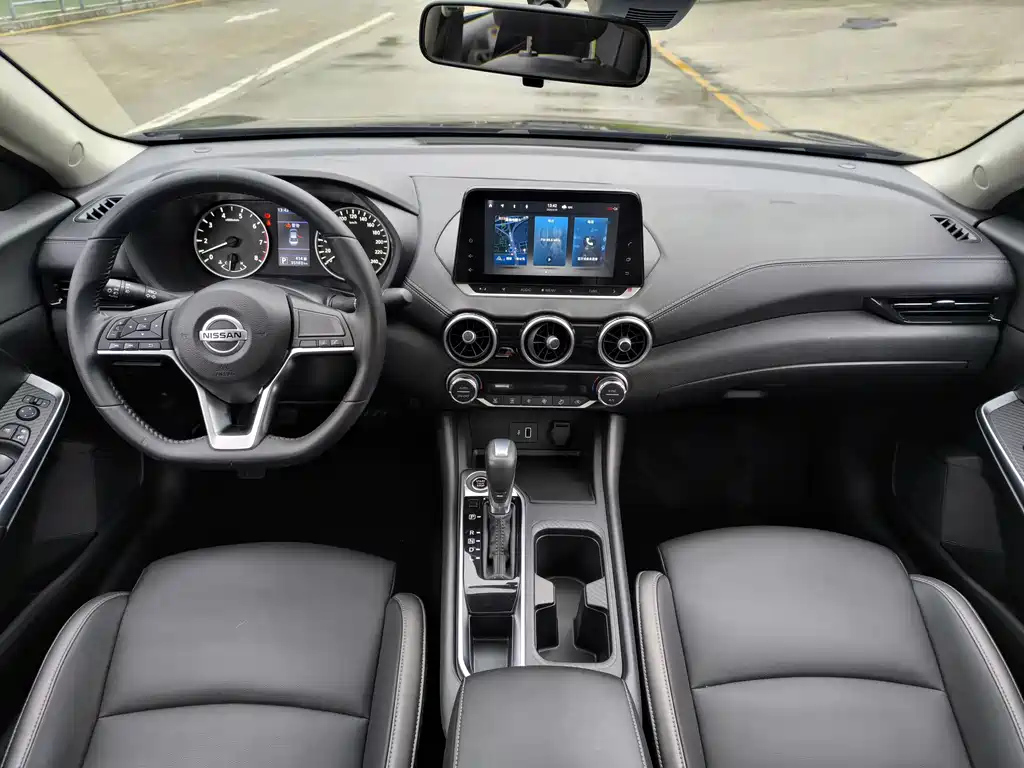 NISSAN SYLPHY 2020