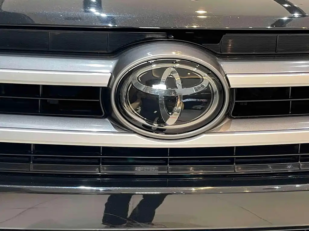 TOYOTA HIGHLANDER 2019