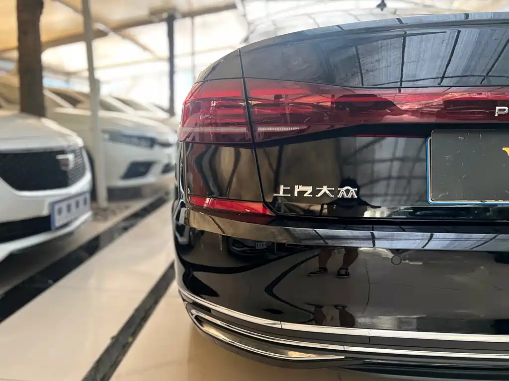 VOLKSWAGEN PASSAT 2022
