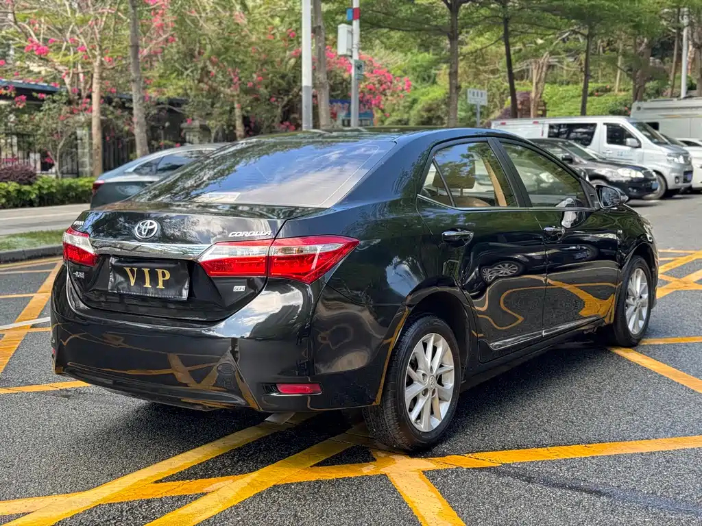 TOYOTA COROLLA 2014