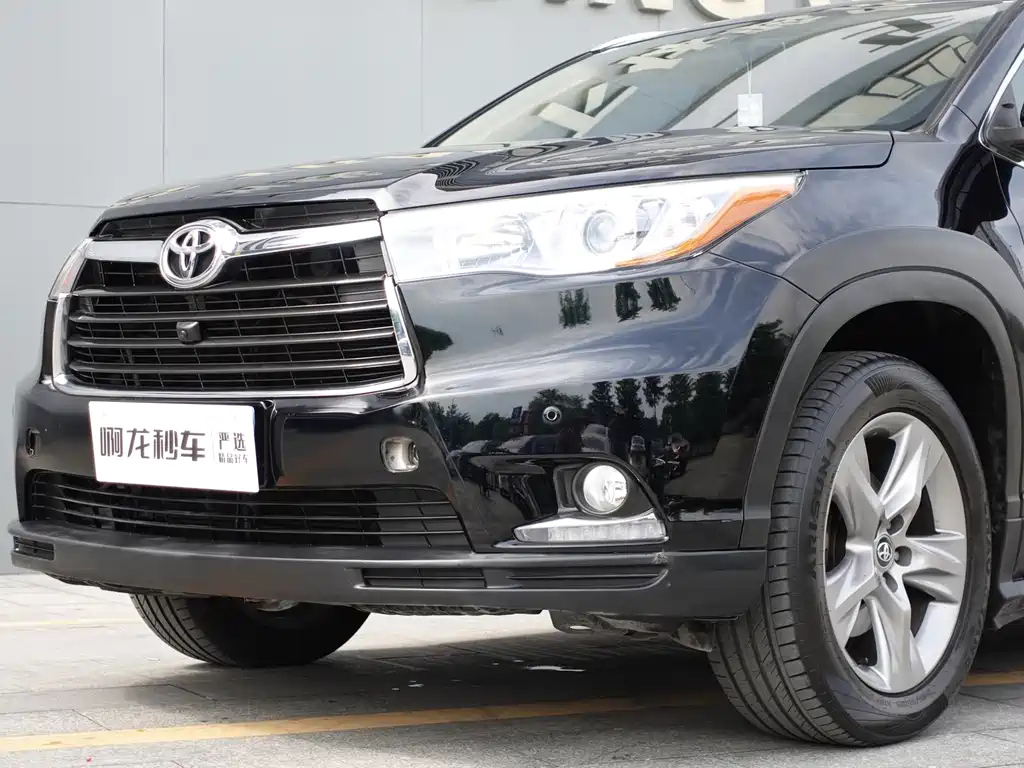 TOYOTA HIGHLANDER 2017