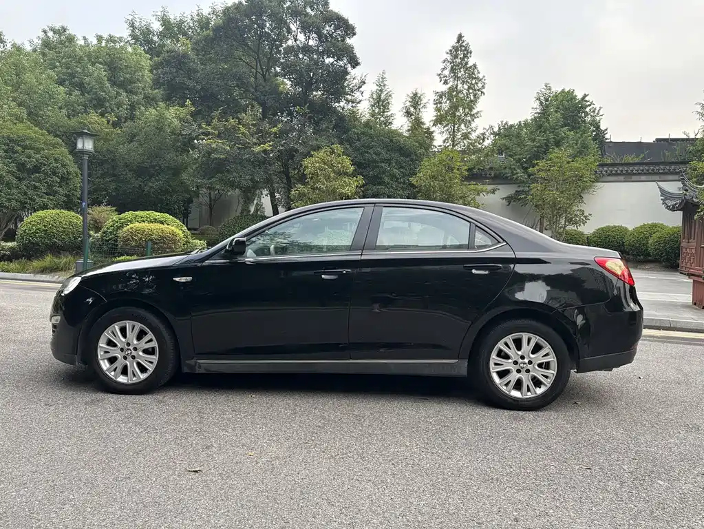 ROEWE 550 2014