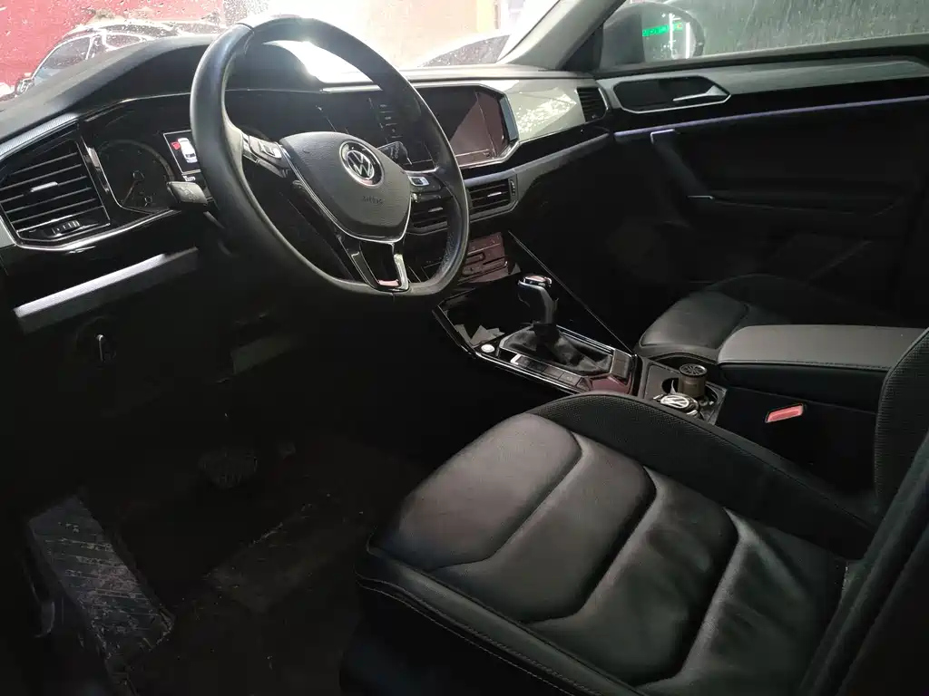 VOLKSWAGEN TAYRON 2022