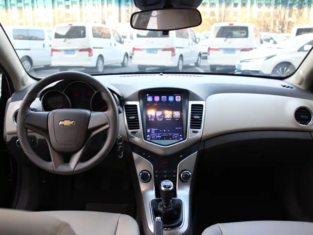 CHEVROLET CRUZE 2016