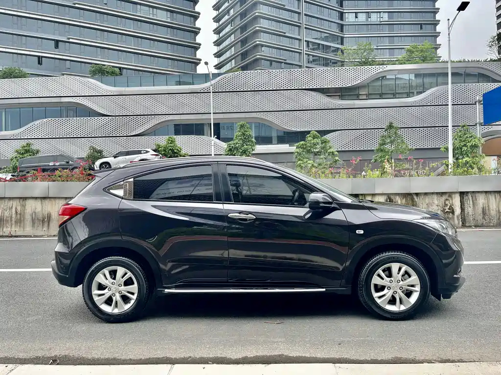 HONDA VEZEL 2017