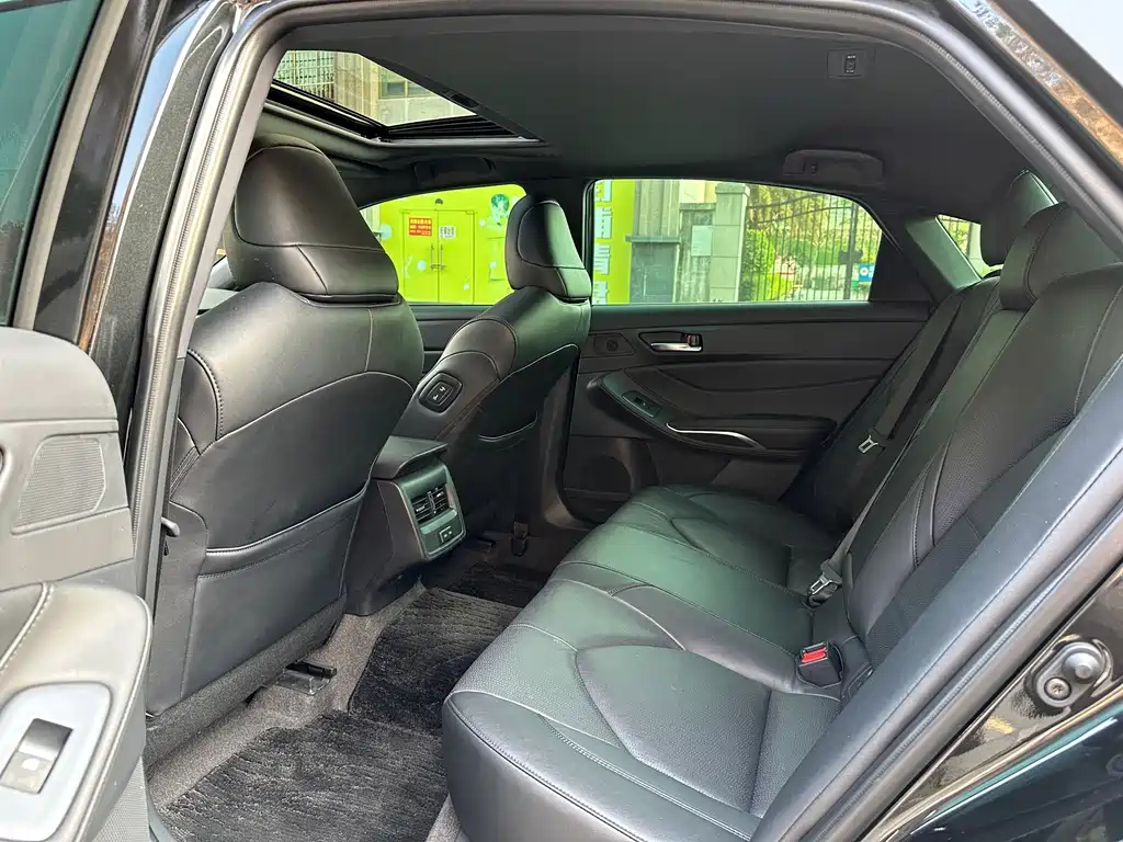 TOYOTA AVALON 2023