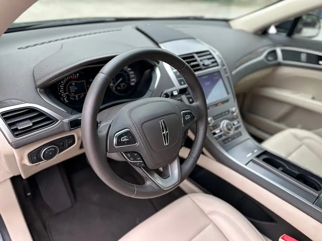 LINCOLN MKZ 2021