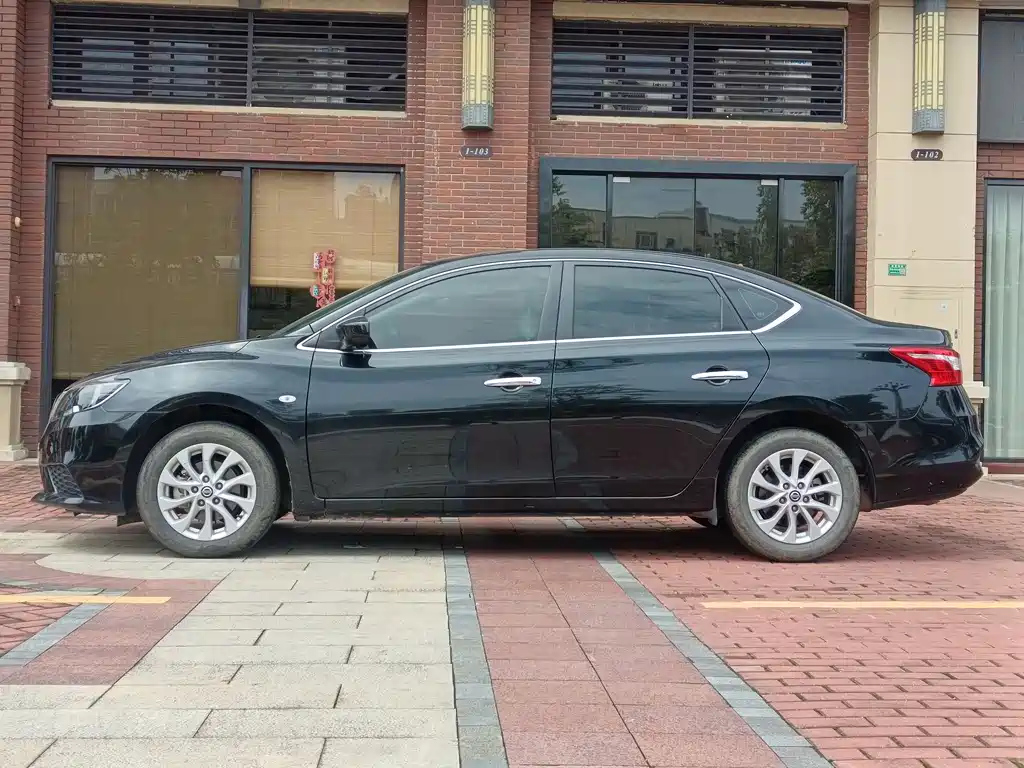 NISSAN SYLPHY 2022