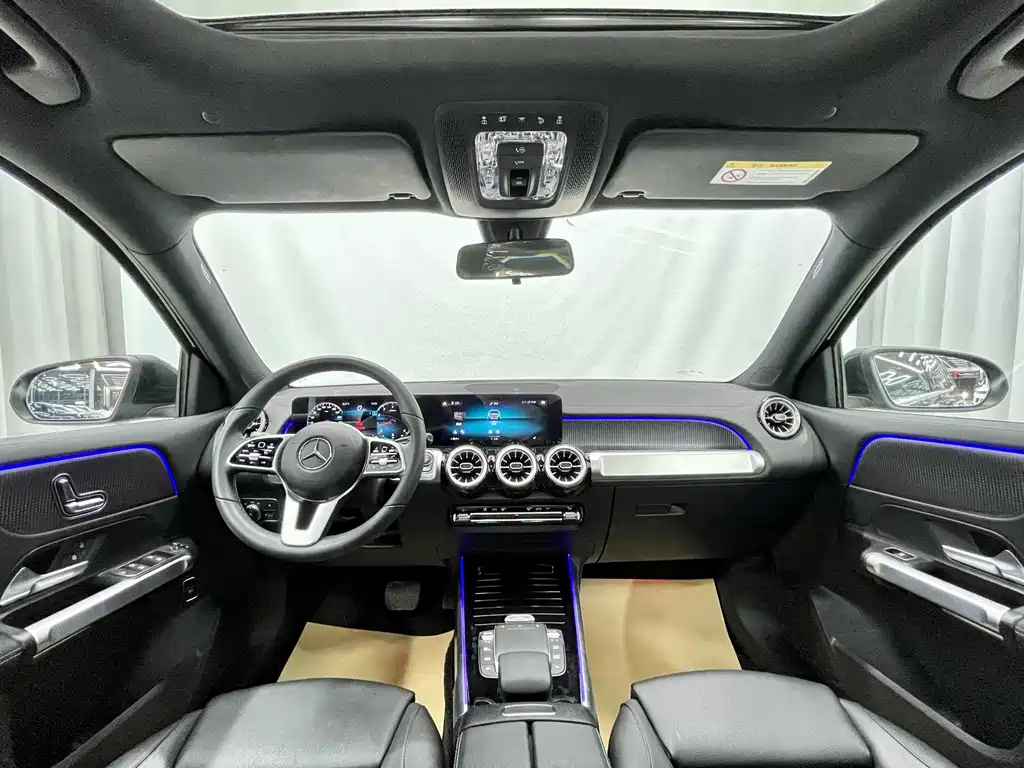 MERCEDES BENZ GLB 2022
