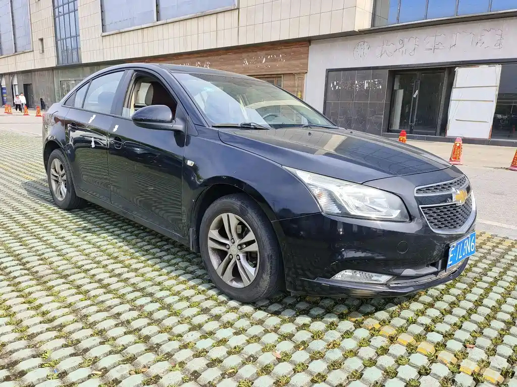 CHEVROLET CRUZE 2015