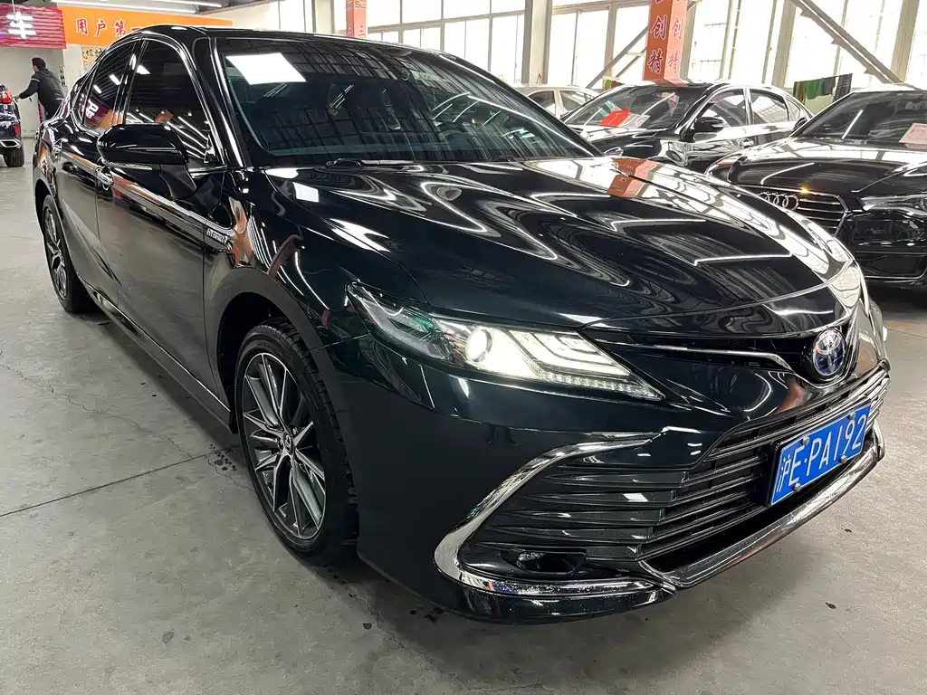 TOYOTA CAMRY 2023