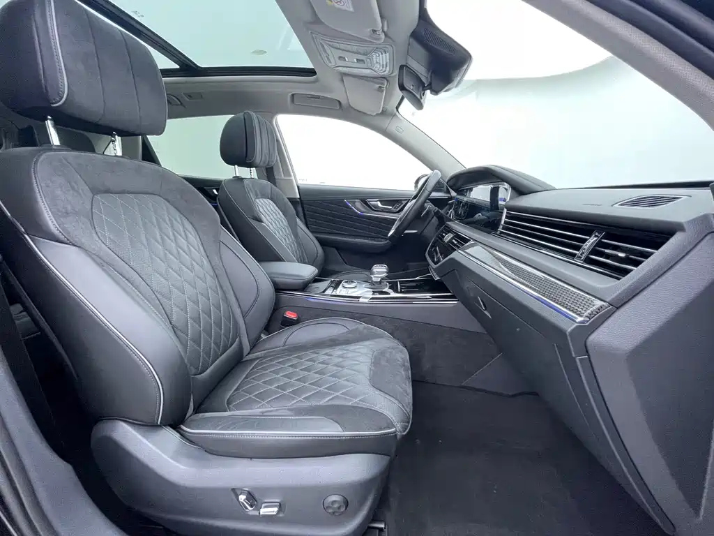 HONGQI HS5 2021