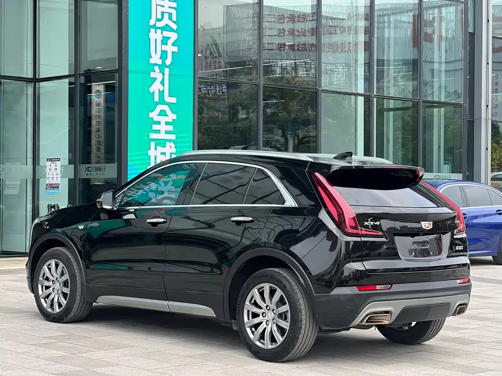 CADILLAC XT4 2022