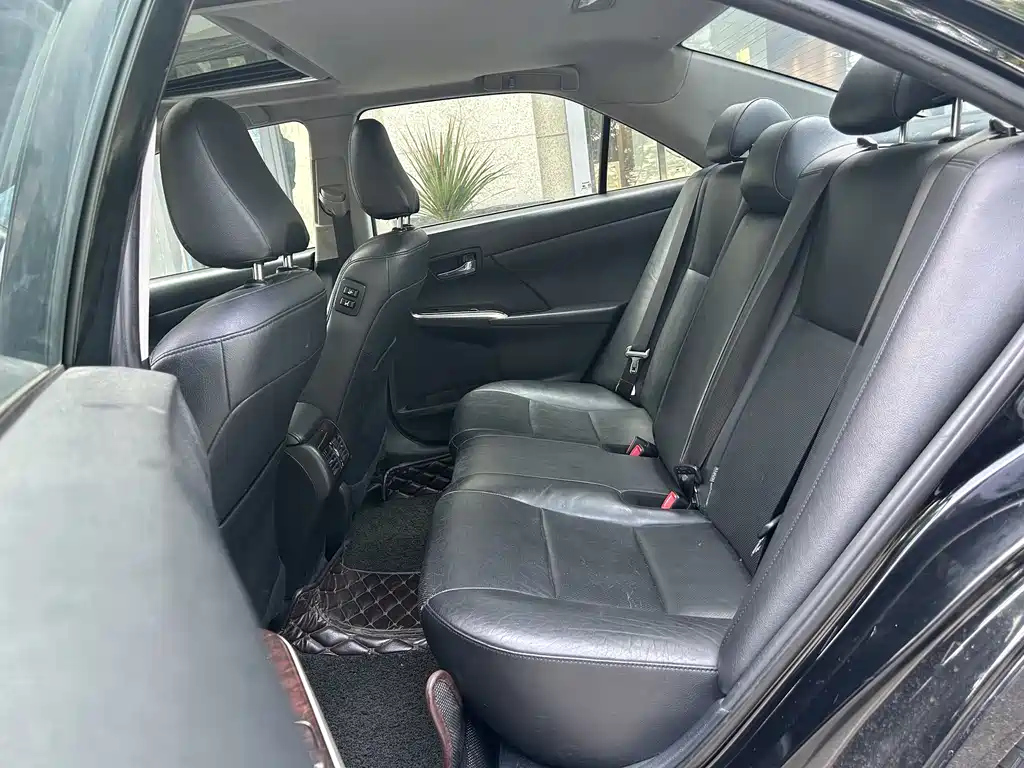 TOYOTA CAMRY 2016