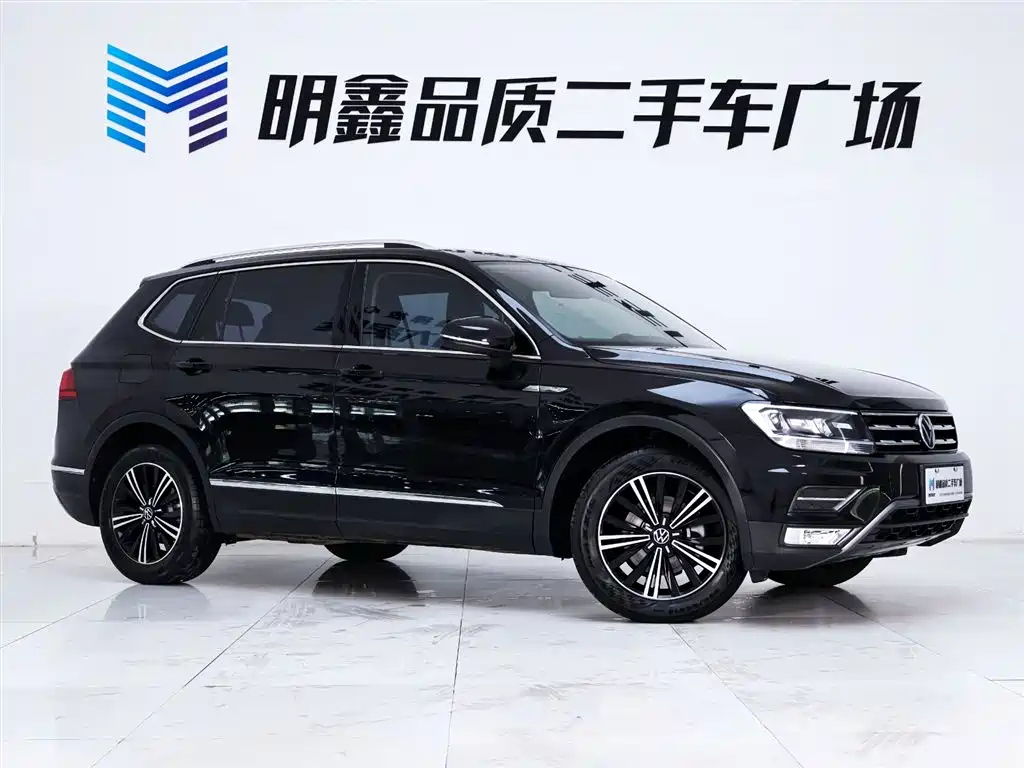 VOLKSWAGEN TIGUAN L 2021