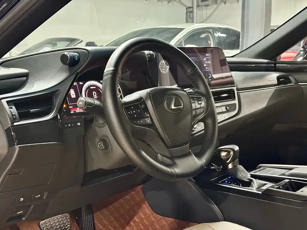 LEXUS ES 2022