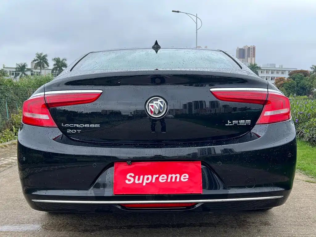 BUICK LACROSSE 2018