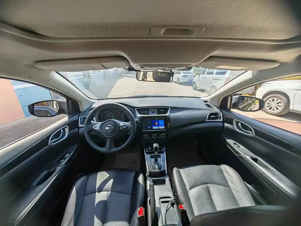 NISSAN SYLPHY 2018