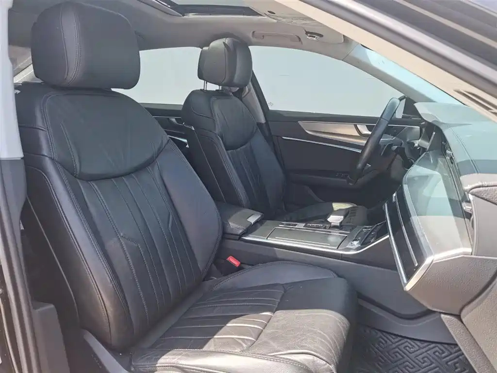 AUDI A6L 2021