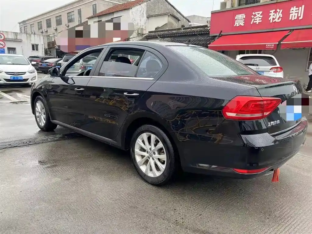 VOLKSWAGEN LAVIDA 2018