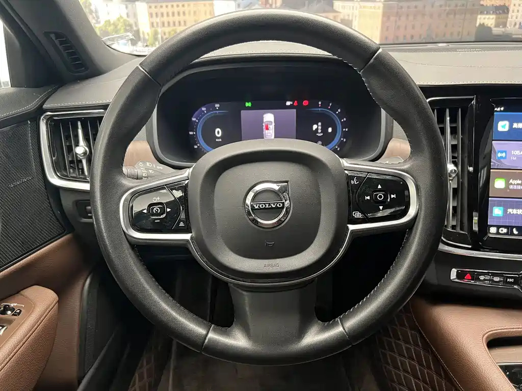 VOLVO S90 2022