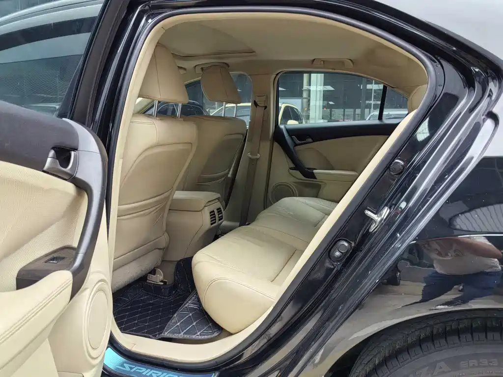 HONDA SI PLATINUM 2012