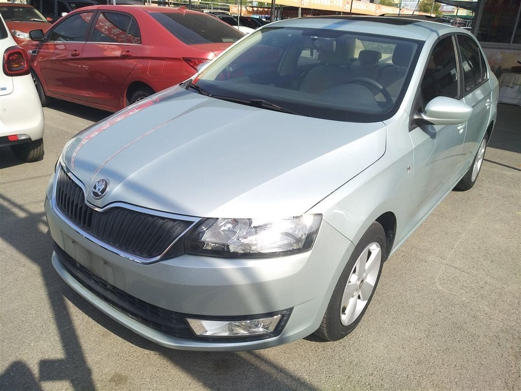 SKODA RAPID 2013