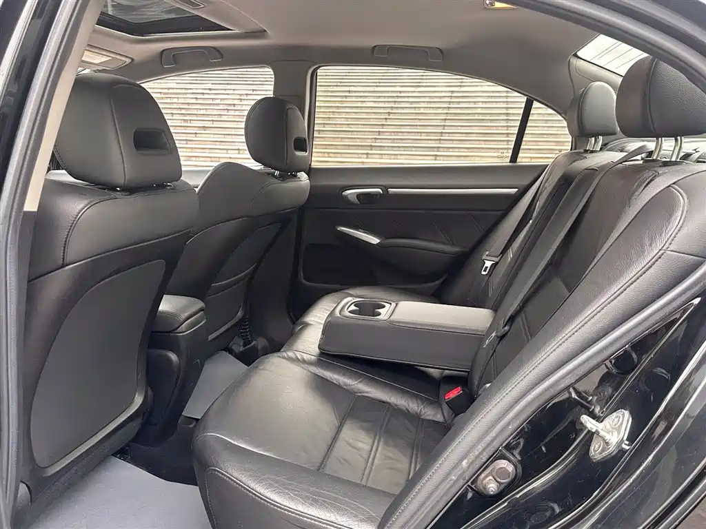 HONDA CIVIC 2011