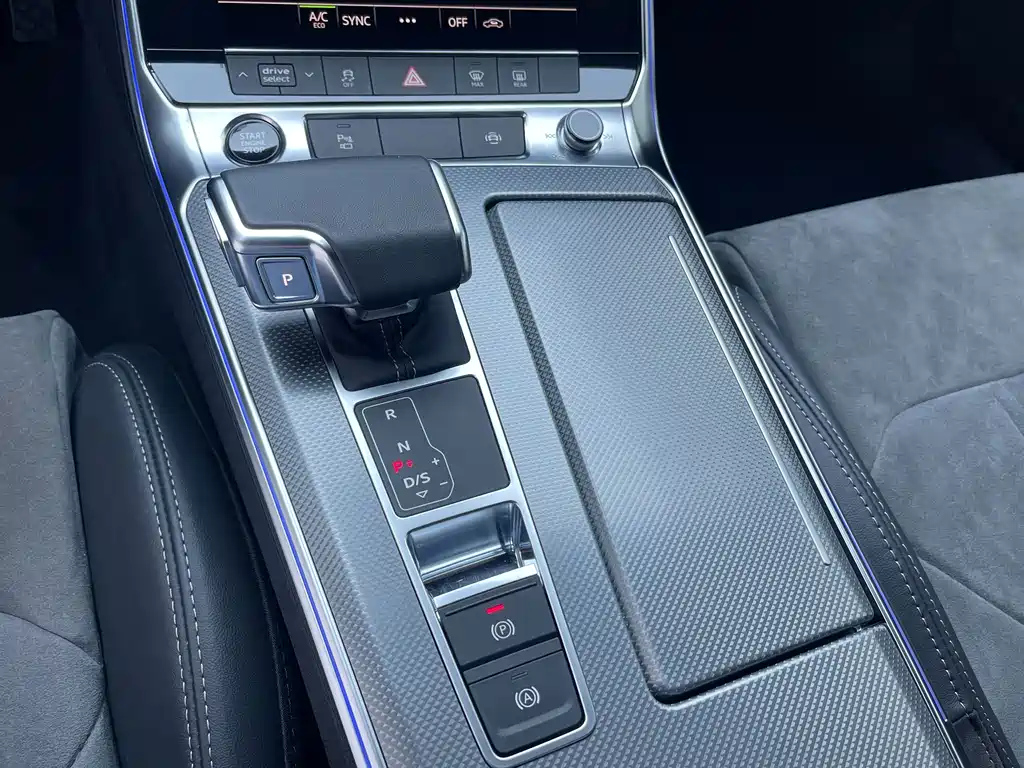 AUDI A6L 2021