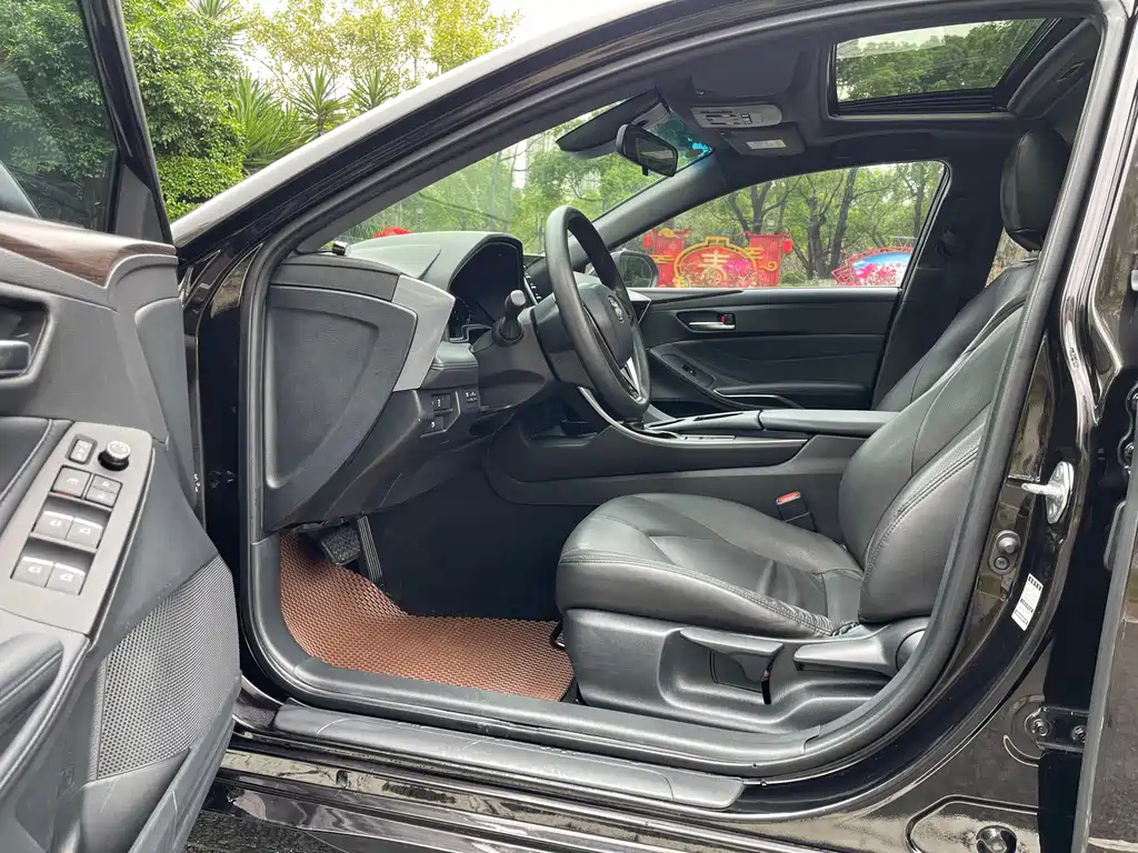 TOYOTA AVALON 2020