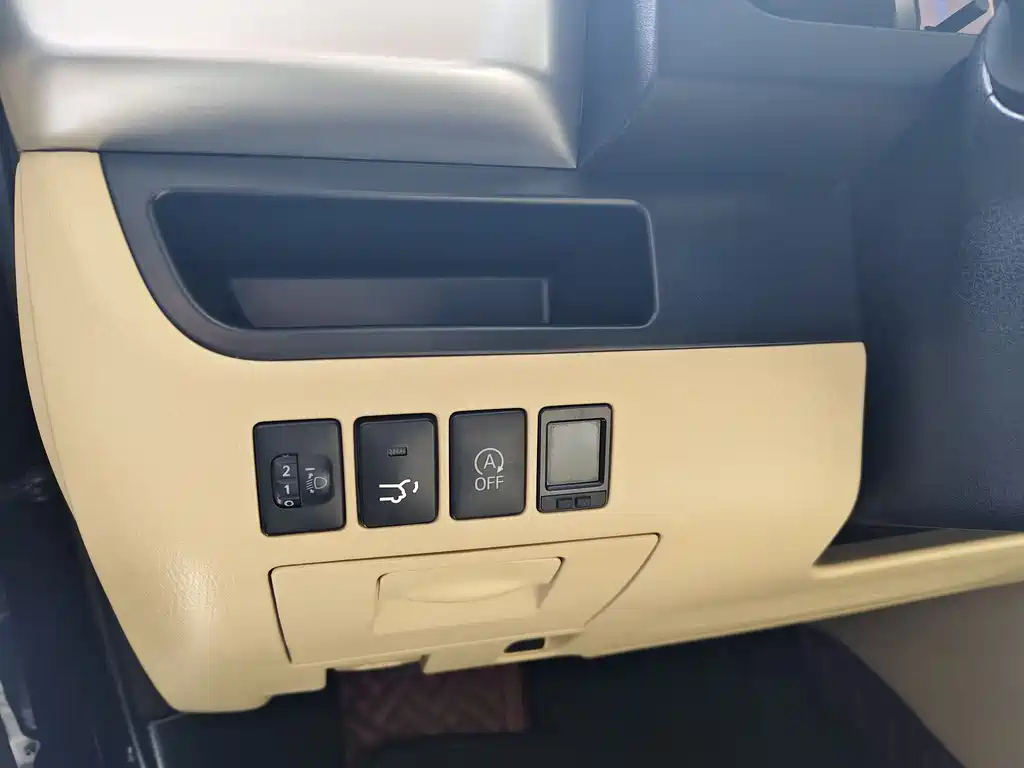 TOYOTA HIGHLANDER 2017