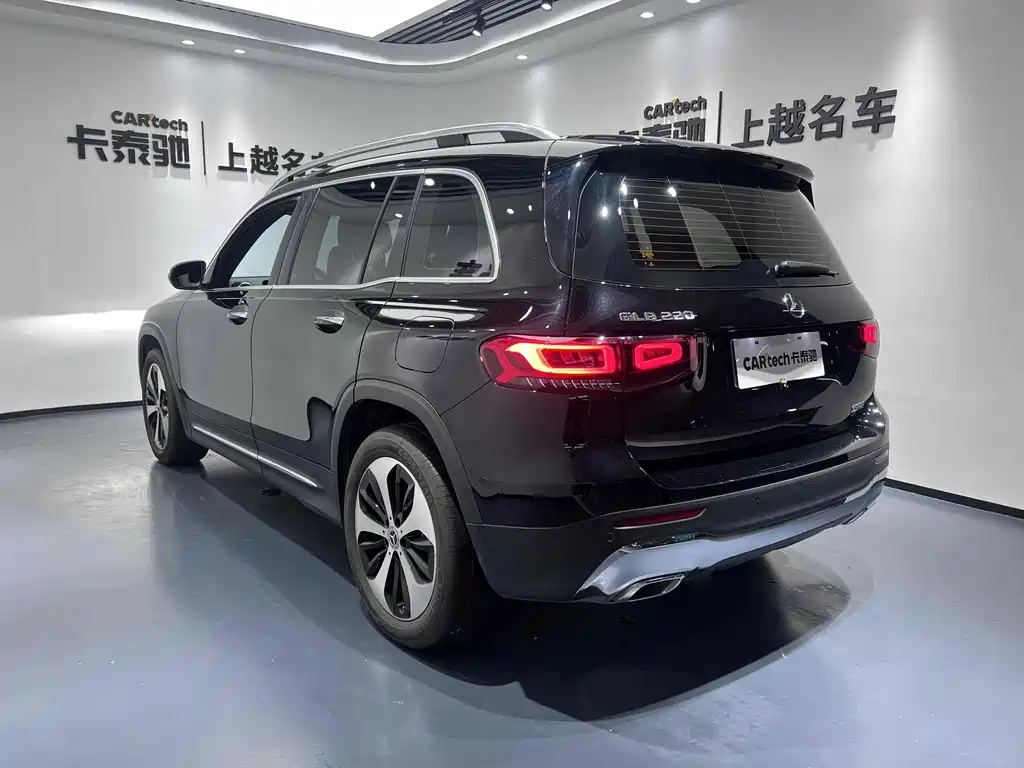 MERCEDES BENZ GLB 2022