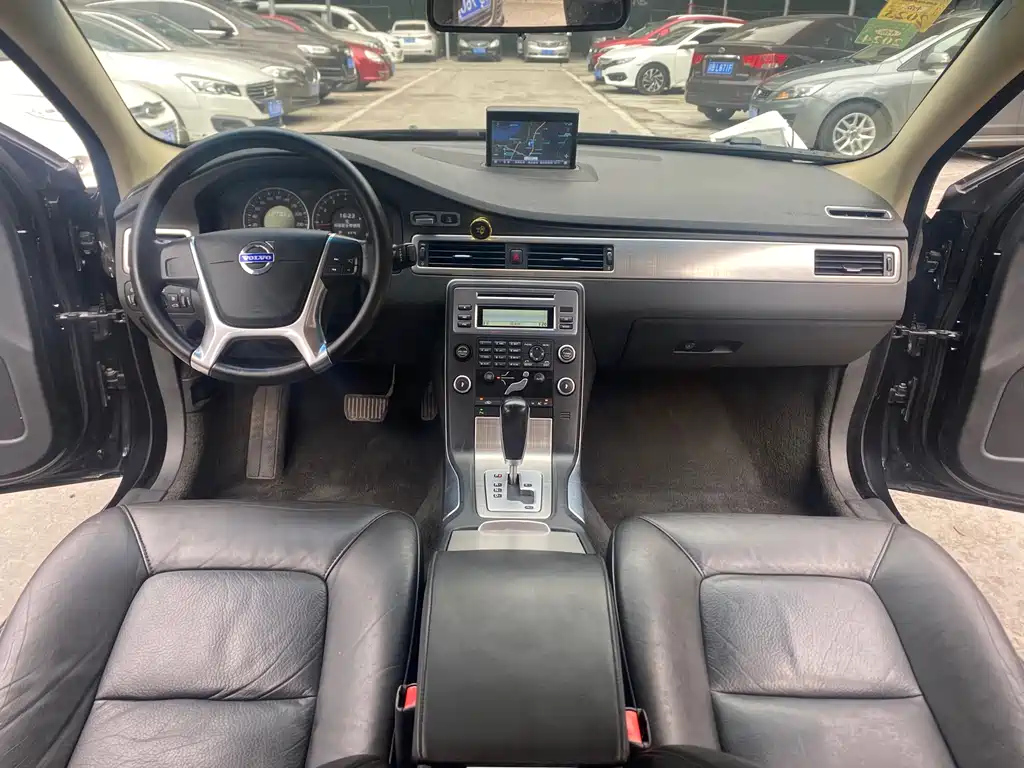 VOLVO S80L 2012