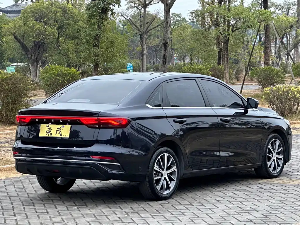 GEELY AUTO EMGRAND 2023