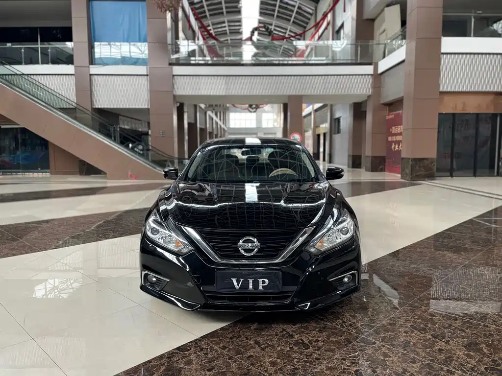 NISSAN TEANA 2017