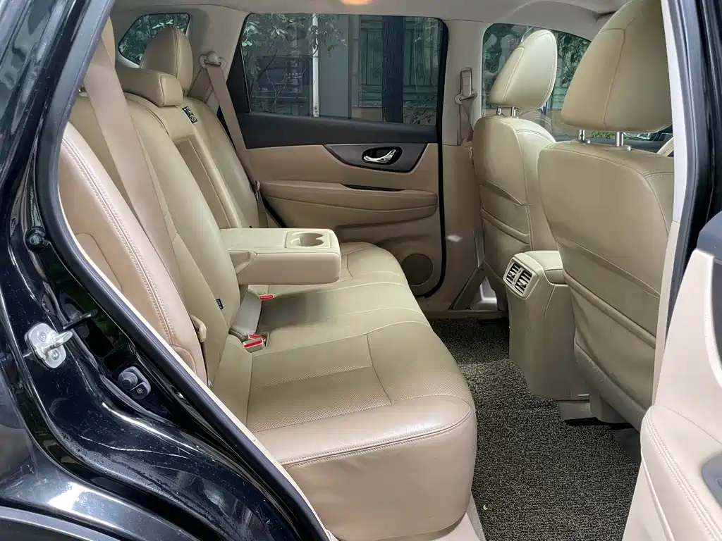 NISSAN X-TRAIL 2016