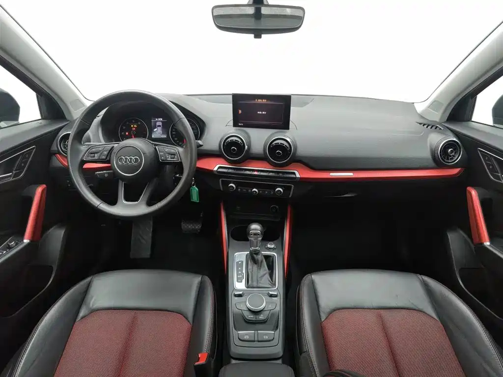 AUDI Q2L 2020