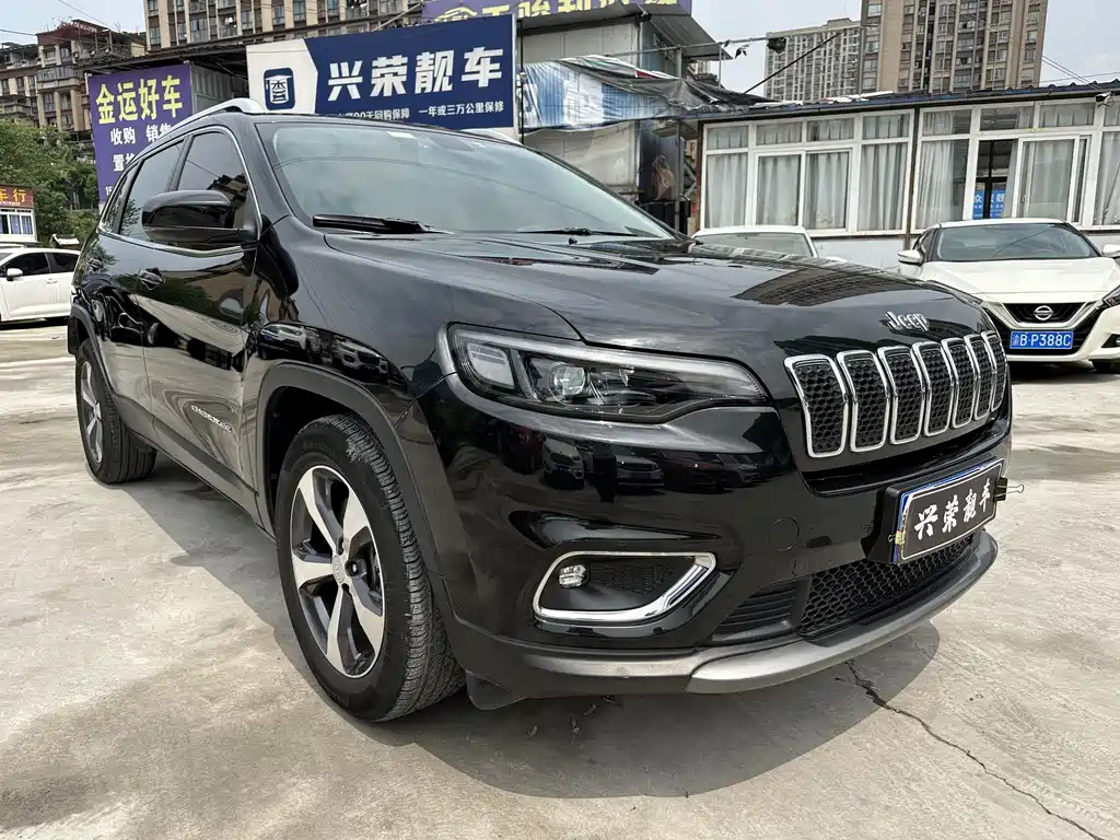 JEEP CHEROKEE 2020
