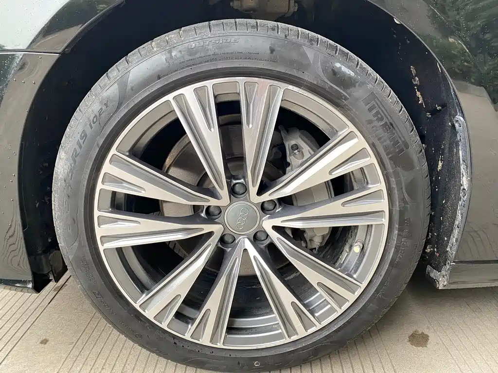 AUDI A6L 2022